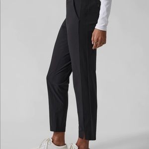 Athlete Women’s 14 Black “Brooklyn Ankle Pants”